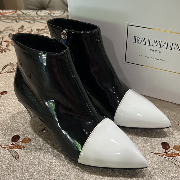 - Balmain Patent Leather Booties - Picture 2 of 13